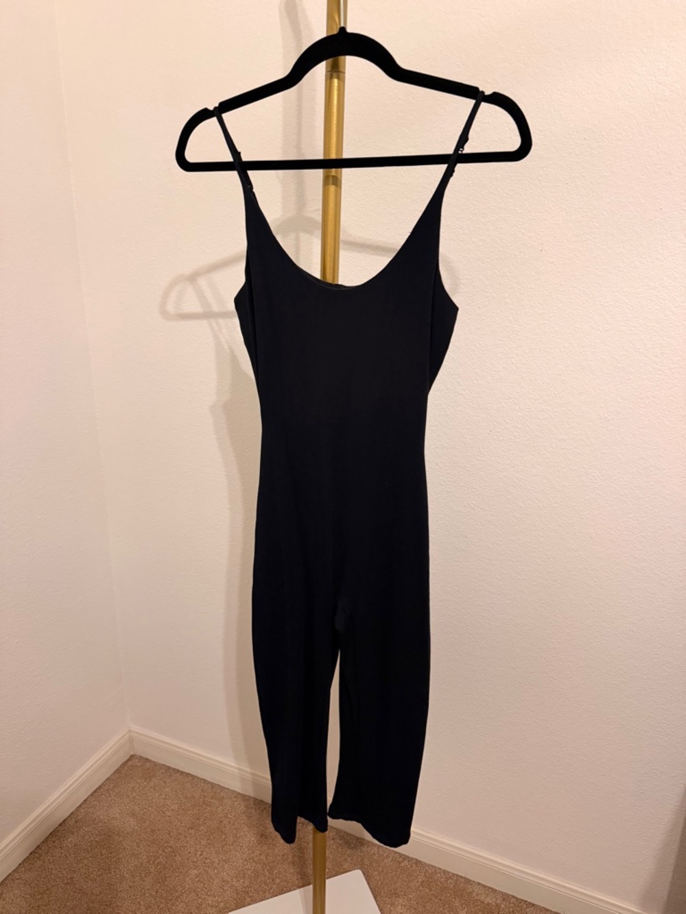 SKIMS Black Smooth Layers Capri Cat Suit Size Medium